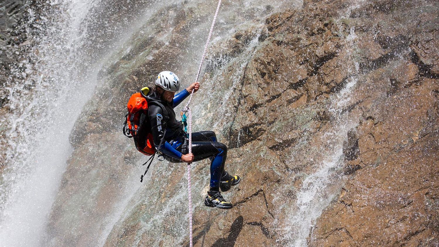 300_Canyoning_ph_Massimo_Crivellari