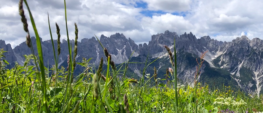 FORNI DI SOPRA PANORAMICA ESCURSIONI