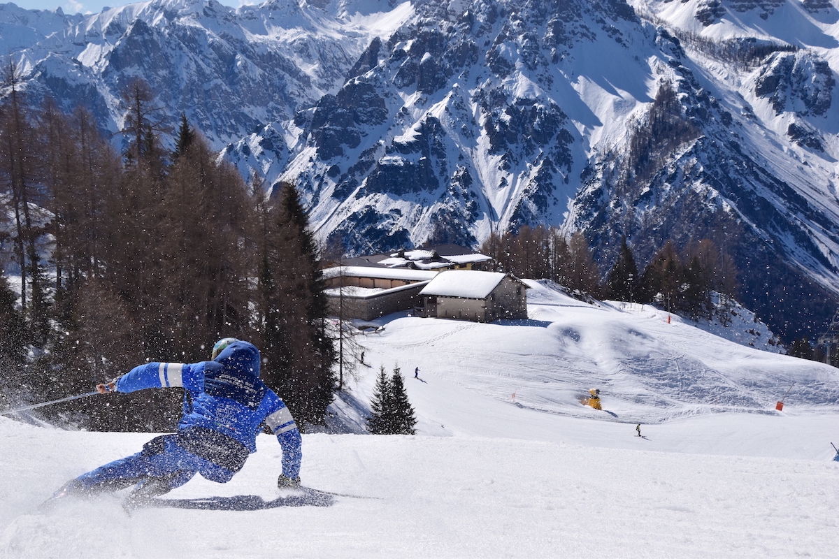 SCIARE A FORNI DI SOPRA DOLOMITI