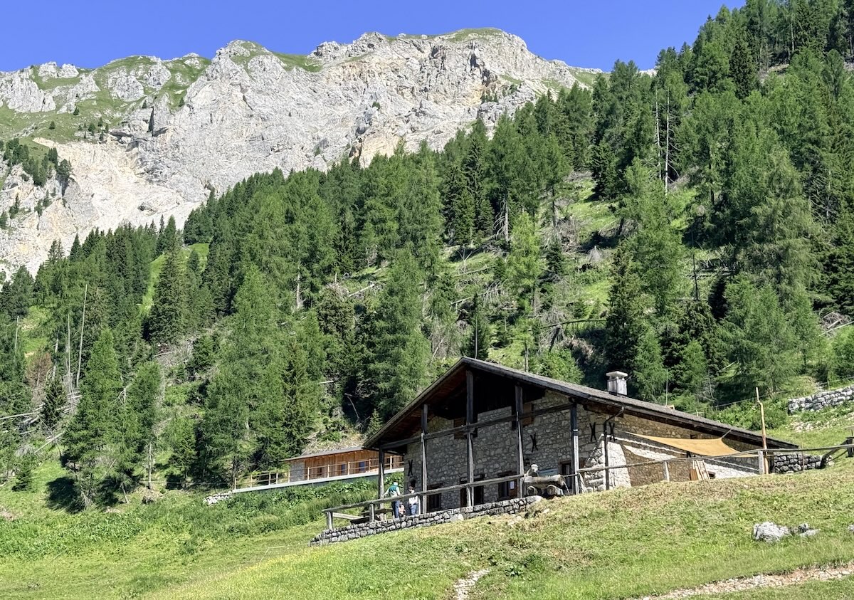 casera tragonia forni di sopra