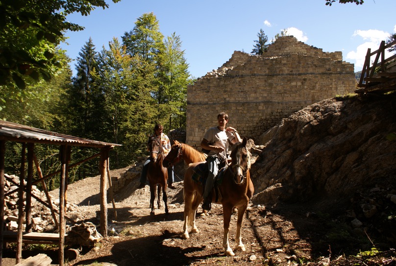 castello sacuidic saquidic forni di sopra