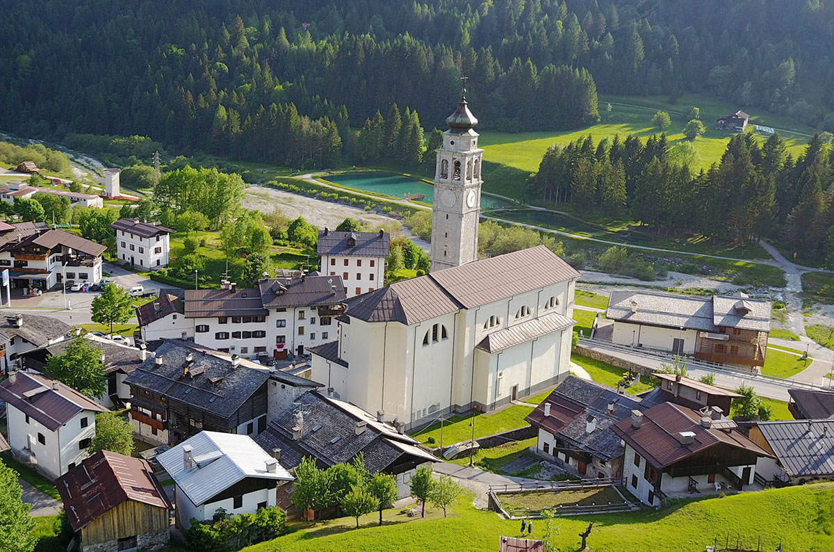 chiesa parrocchiale s maria assunta forni di sopra