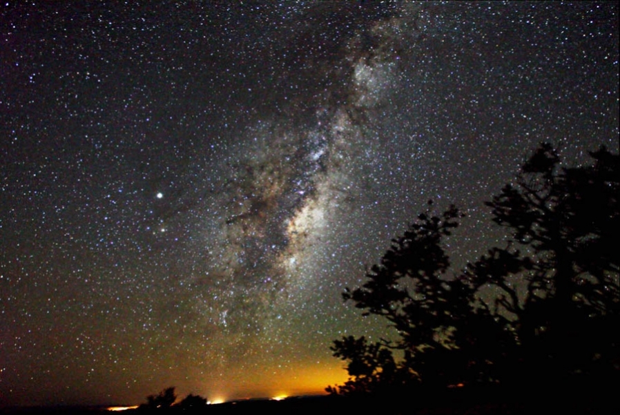 ic_large_w900h600q100_via-lattea-stelle