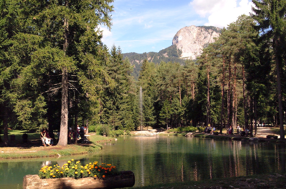 laghetti pineta parco giochi Forni di Sopra