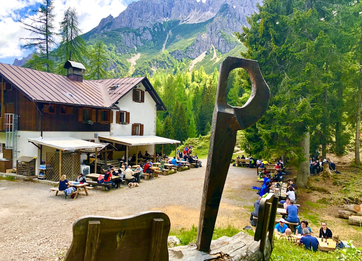 rifugio giaf fornidisopra dolomiti 