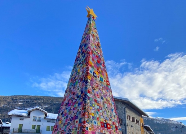 DALLA COMUNITÀ FORNESE, L&#039;ALBERO DI LANA